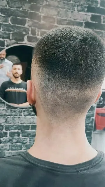 Degradê baixo com acabamento na nuca